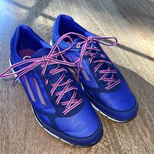 Adidas Women's Waterproof Golf Shoes / Ladies Size 8 / Purple